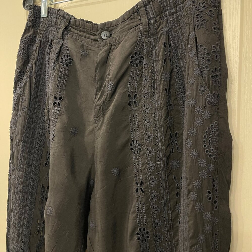 Johnny Was Eyelet Slacks - Picture 6 of 6